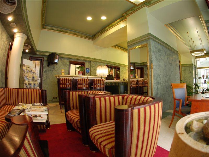 Ea Royal Esprit 4* Praga