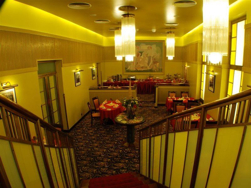 Ea Royal Esprit Praga
